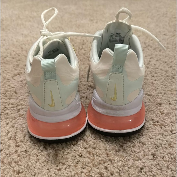 Airmax Reacts - Picture 3 of 3